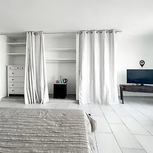 https://room-tierra-wifi-free-private-bathroom-central-town.hotelsfuerteventura.org